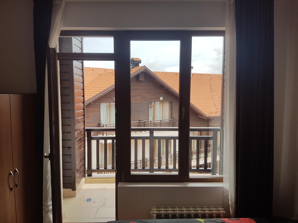 Semiramida Gardens Apartman Szamokov Kültér fotó